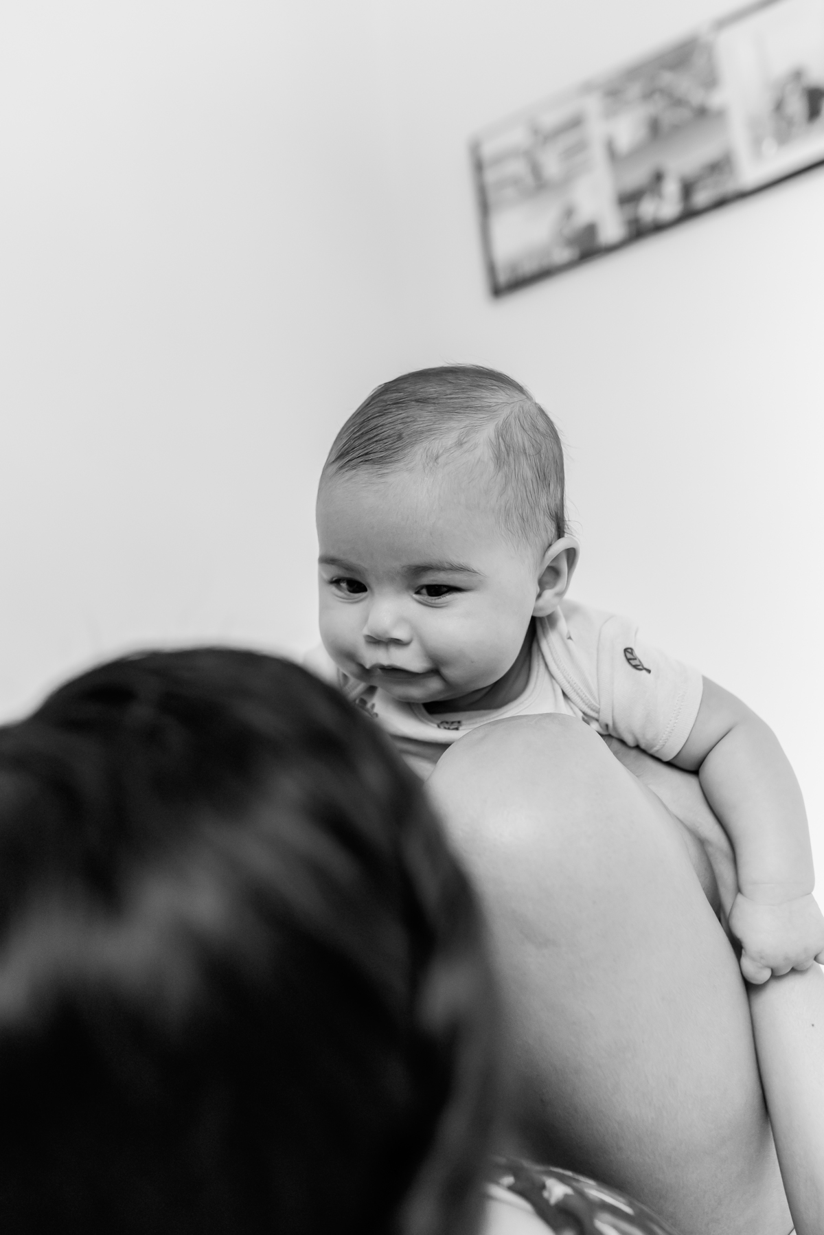 fotografia ensaio familia em casa acompanhamento Theo 5 meses ilha do governador fotografa rio de janeiro