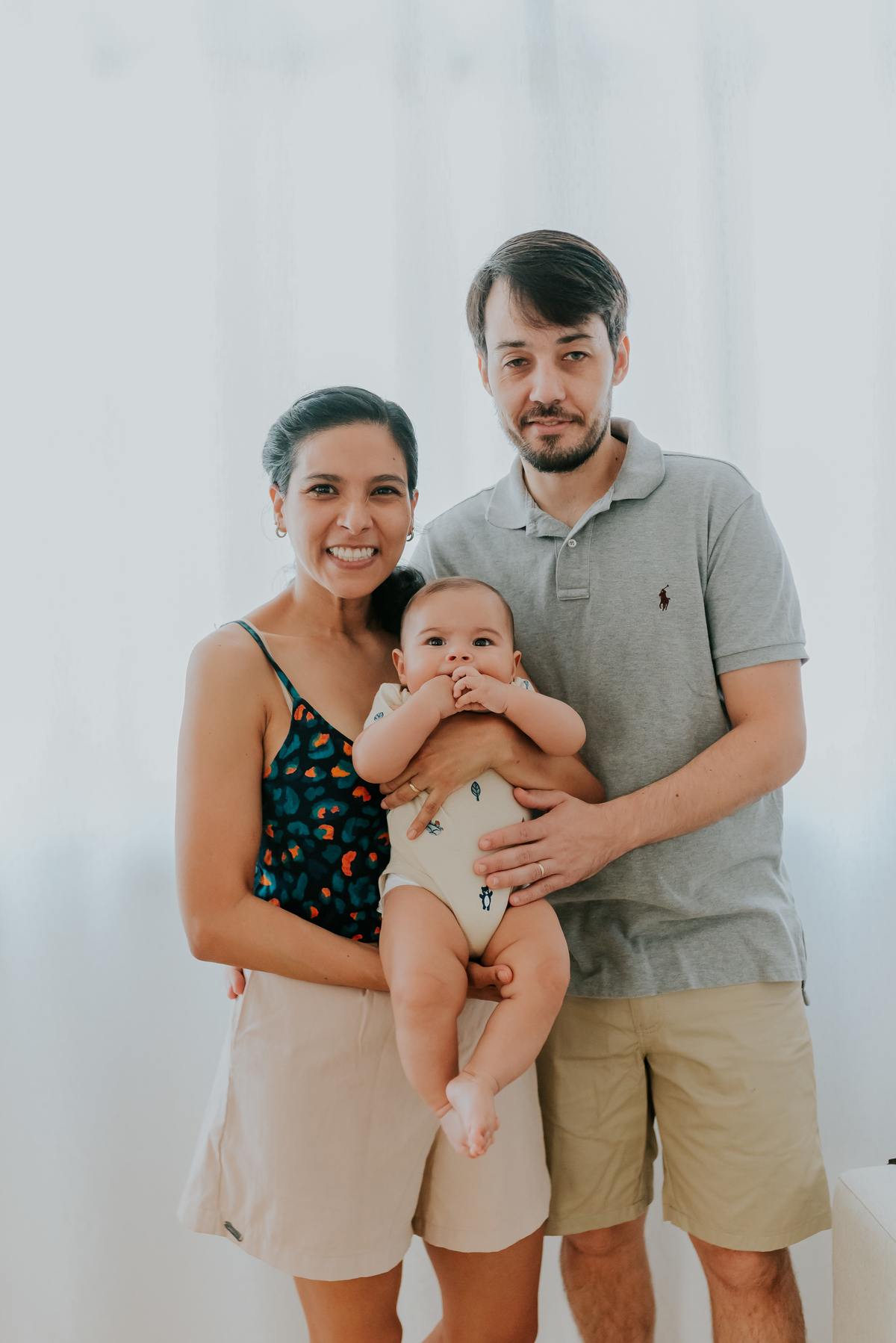 fotografia ensaio familia em casa acompanhamento Theo 5 meses ilha do governador fotografa rio de janeiro