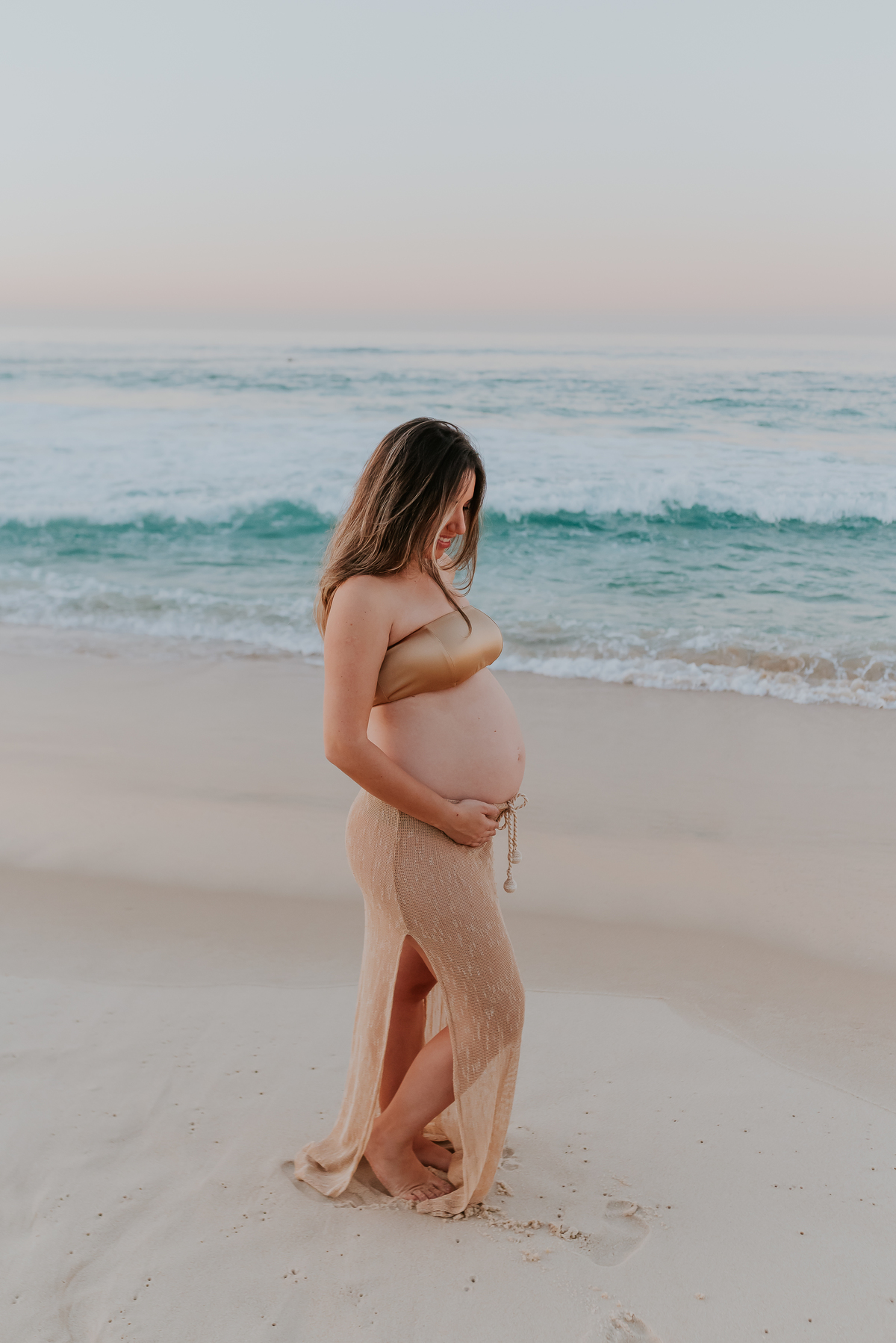 ensaio gestante amanhecer praia barra da Tijuca Rio de Janeiro fotografa familia rj 