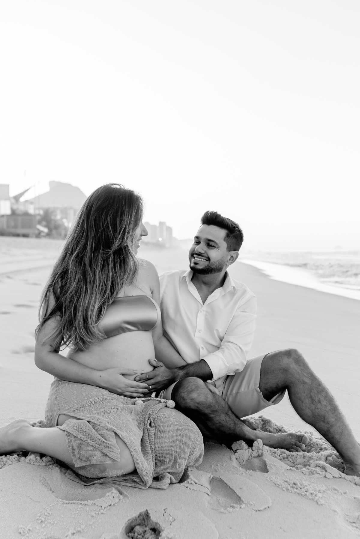 ensaio gestante amanhecer praia barra da Tijuca Rio de Janeiro fotografa familia rj 