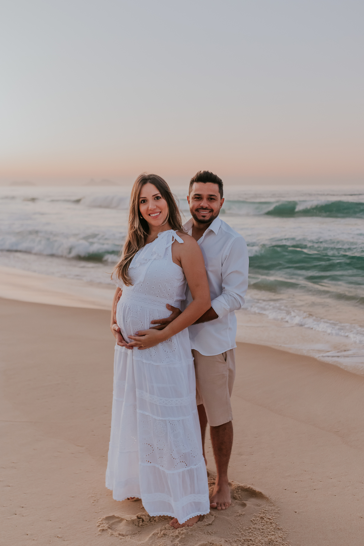 ensaio gestante amanhecer praia barra da Tijuca Rio de Janeiro fotografa familia rj 