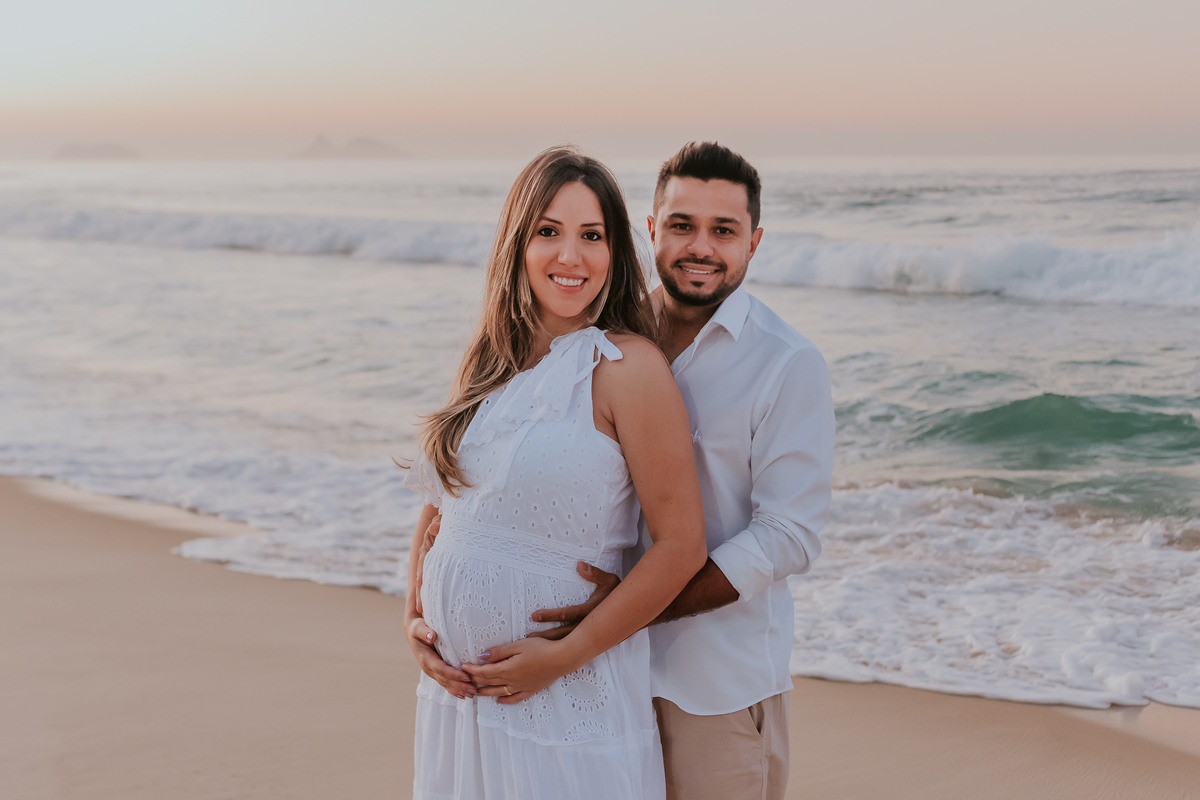ensaio gestante amanhecer praia barra da Tijuca Rio de Janeiro fotografa familia rj 