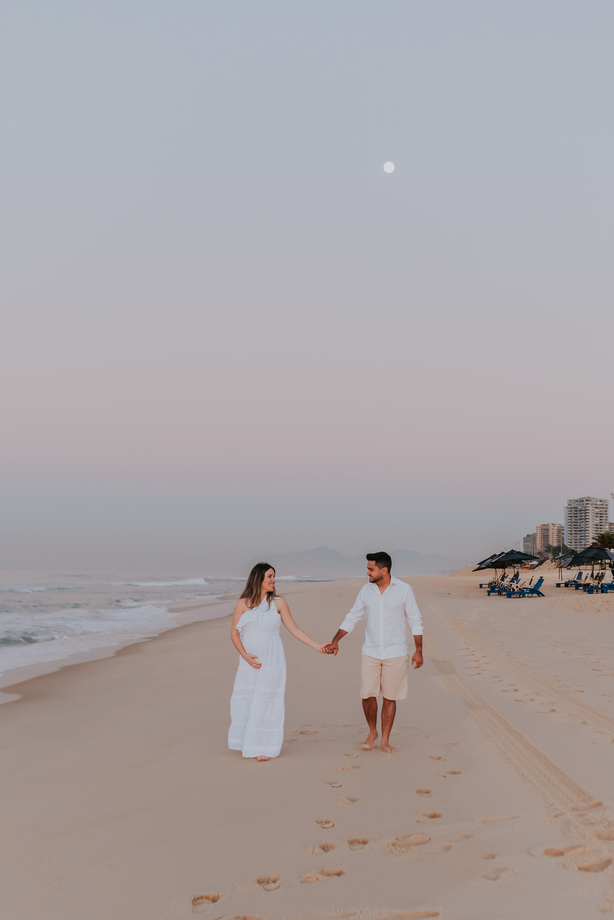 ensaio gestante amanhecer praia barra da Tijuca Rio de Janeiro fotografa familia rj 