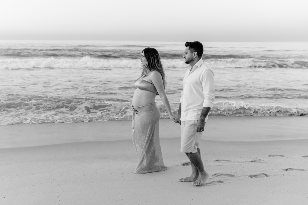 ensaio gestante amanhecer praia barra da Tijuca Rio de Janeiro fotografa familia rj 