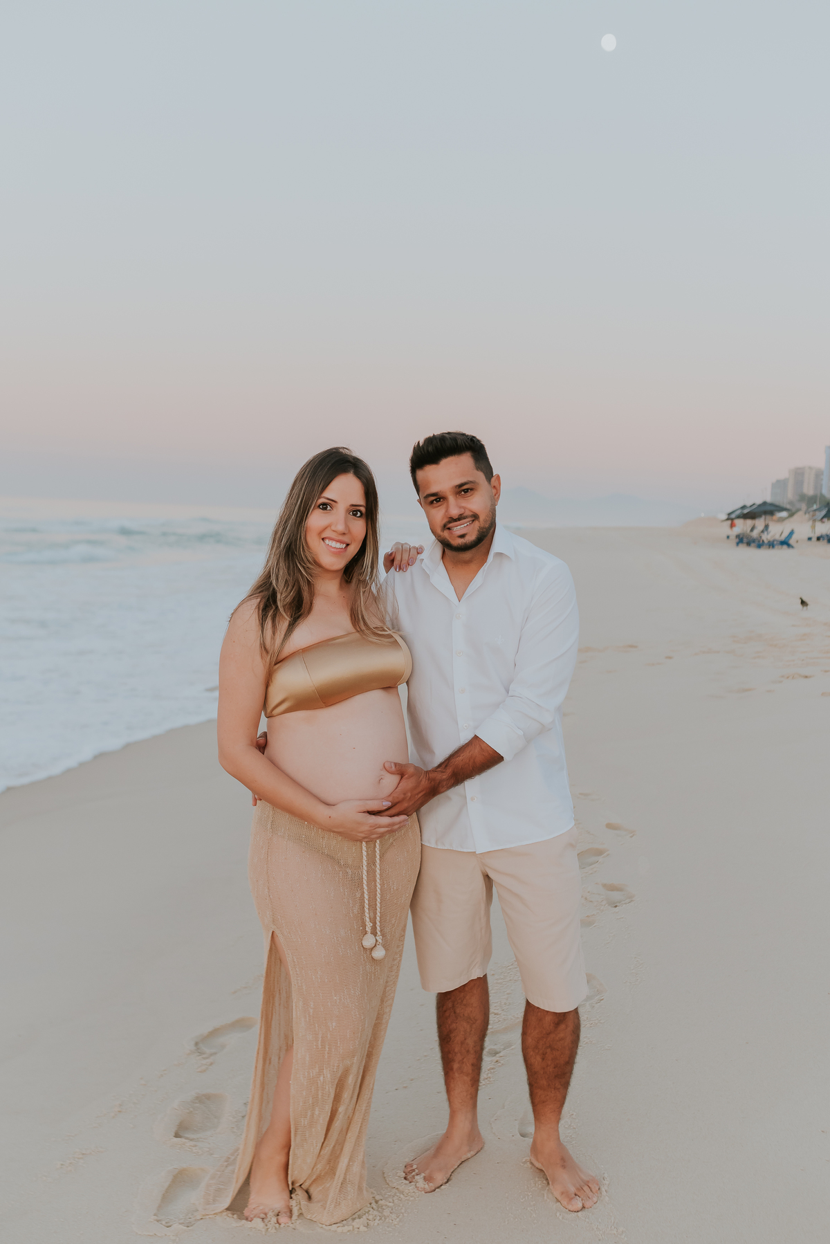 ensaio gestante amanhecer praia barra da Tijuca Rio de Janeiro fotografa familia rj 