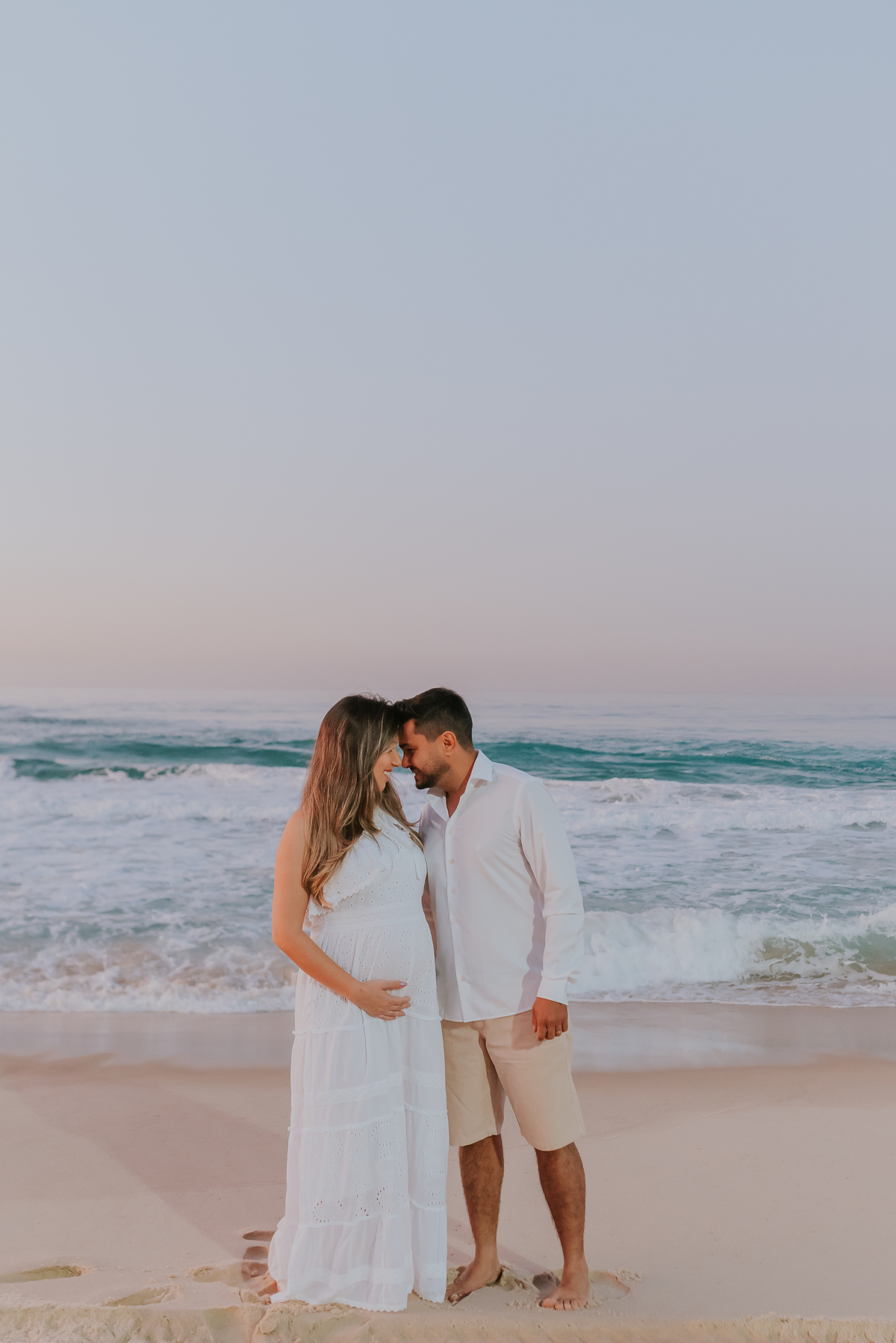 ensaio gestante amanhecer praia barra da Tijuca Rio de Janeiro fotografa familia rj 