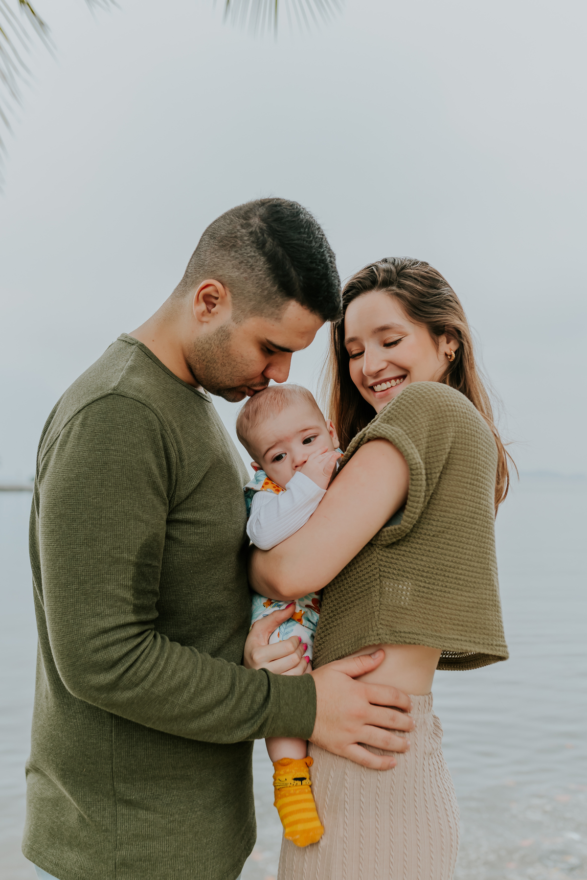 ensaio familia acompanhamento 3 meses Noah externo ilha do governador quebra coco jardim Guanabara fotografia rj 
