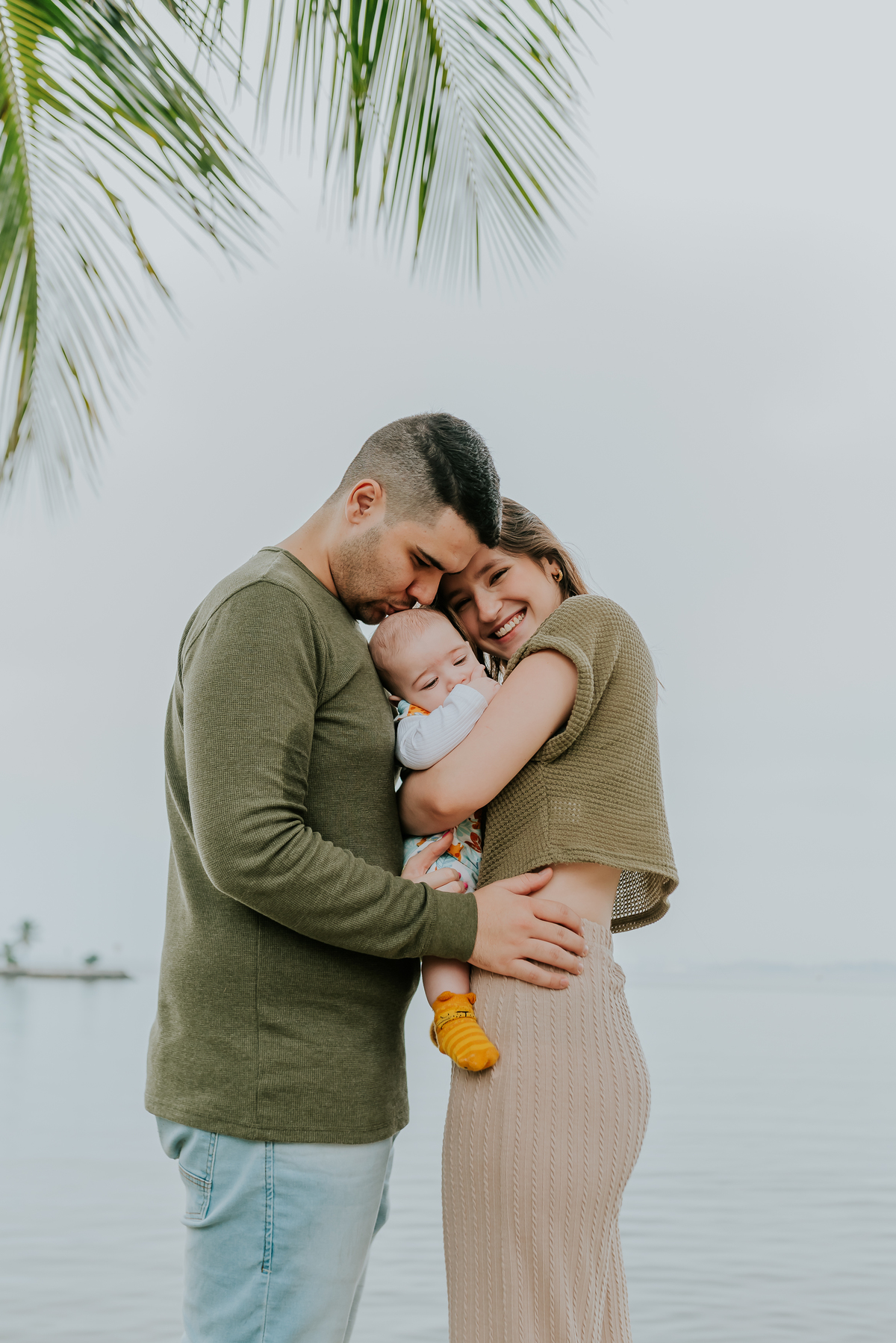 ensaio familia acompanhamento 3 meses Noah externo ilha do governador quebra coco jardim Guanabara fotografia rj 
