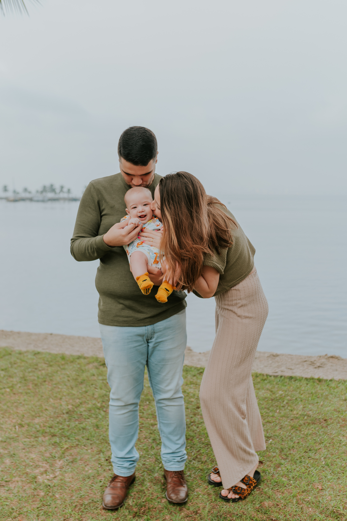 ensaio familia acompanhamento 3 meses Noah externo ilha do governador quebra coco jardim Guanabara fotografia rj 