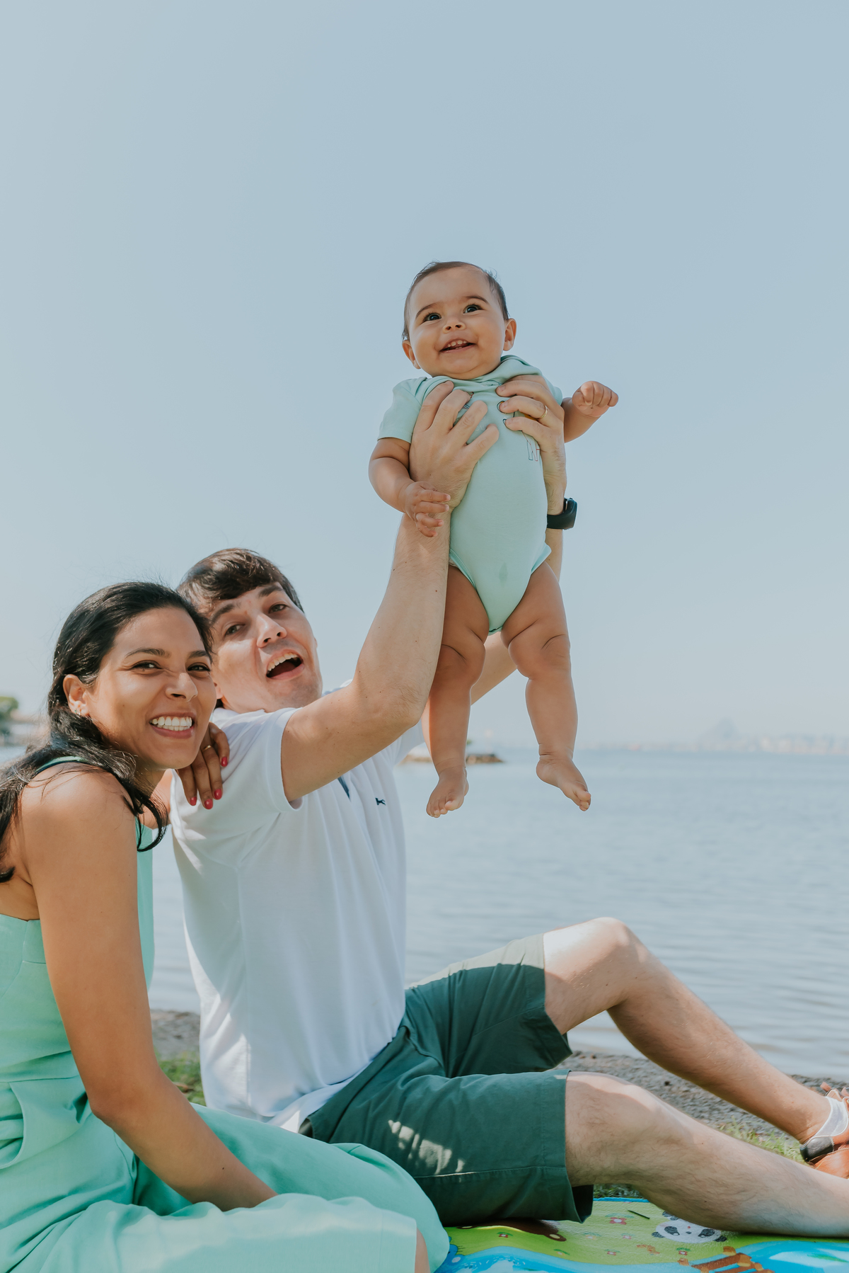fotografia ensaio família externo quebra coco ilha do governador 8 meses do Theo acompanhamento rio de janeiro