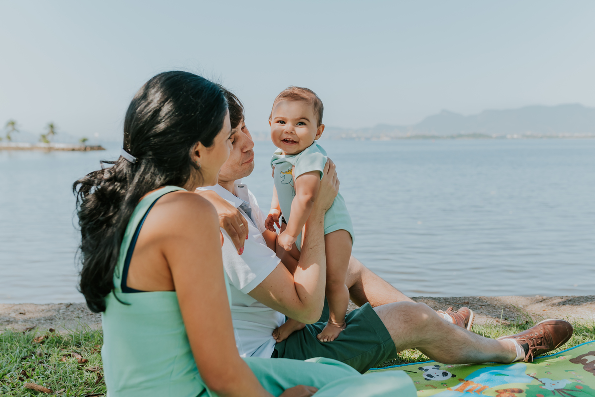 fotografia ensaio família externo quebra coco ilha do governador 8 meses do Theo acompanhamento rio de janeiro