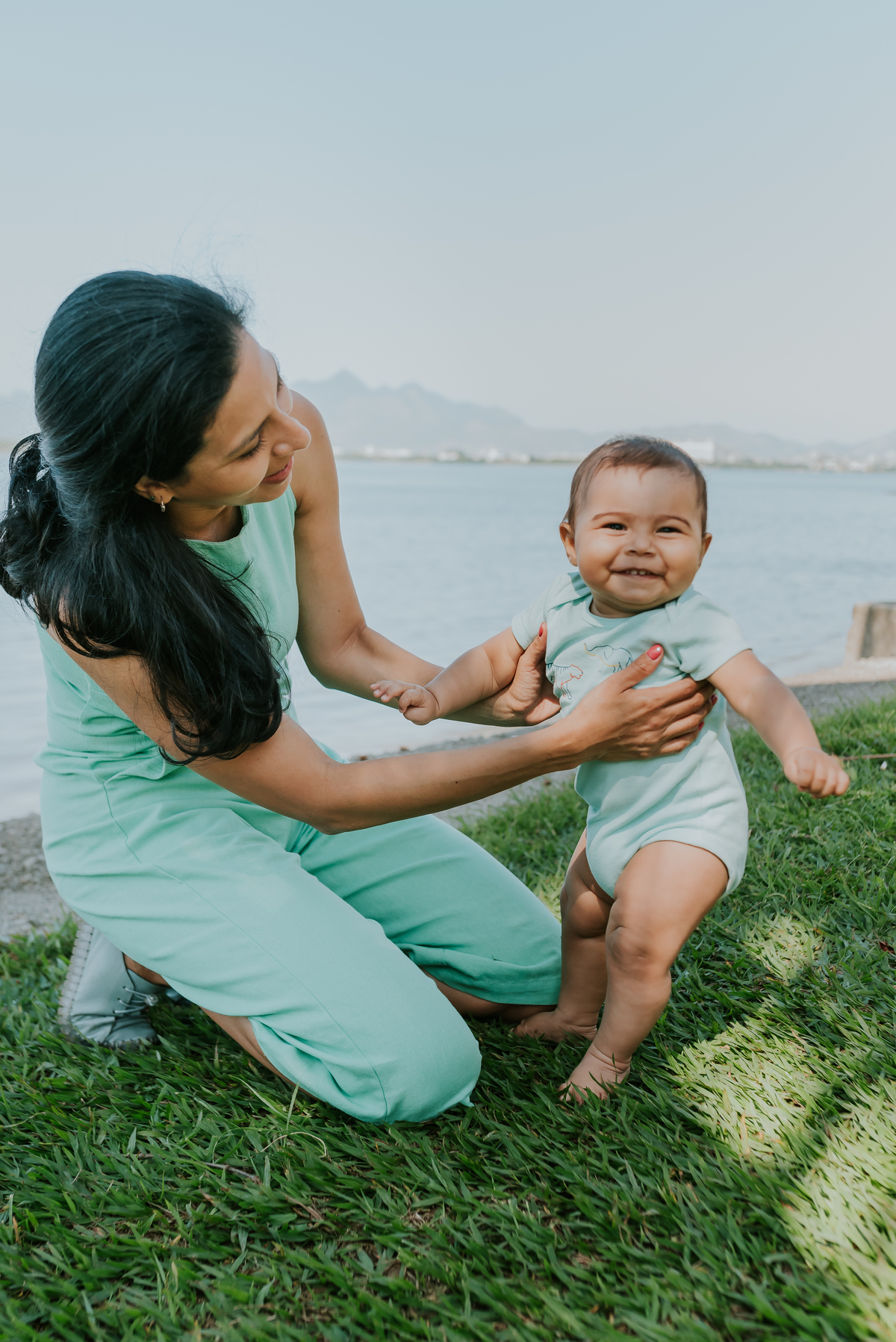 fotografia ensaio família externo quebra coco ilha do governador 8 meses do Theo acompanhamento rio de janeiro