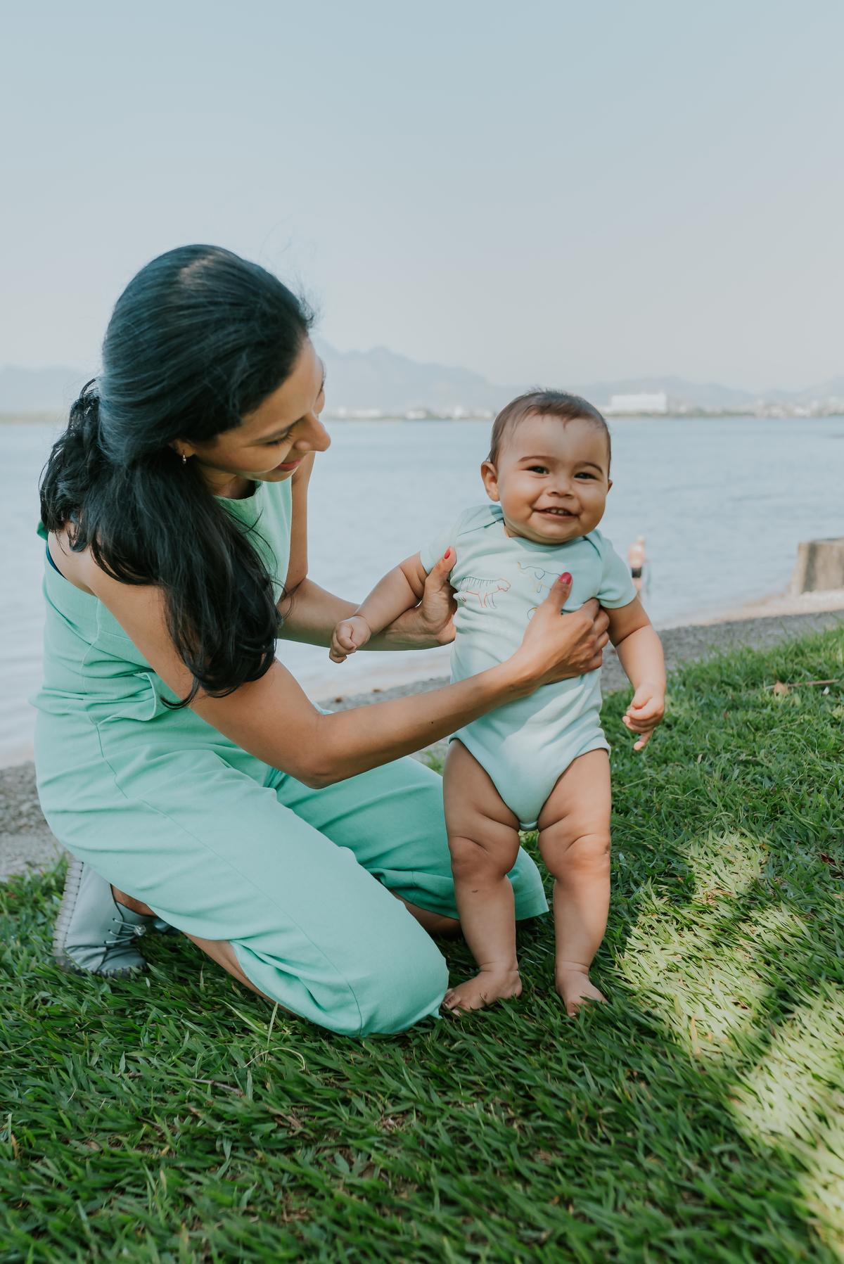 fotografia ensaio família externo quebra coco ilha do governador 8 meses do Theo acompanhamento rio de janeiro
