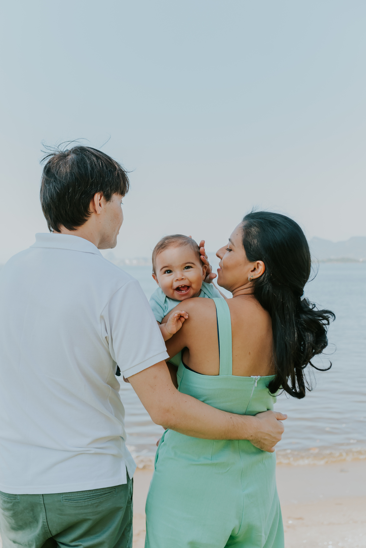 fotografia ensaio família externo quebra coco ilha do governador 8 meses do Theo acompanhamento rio de janeiro