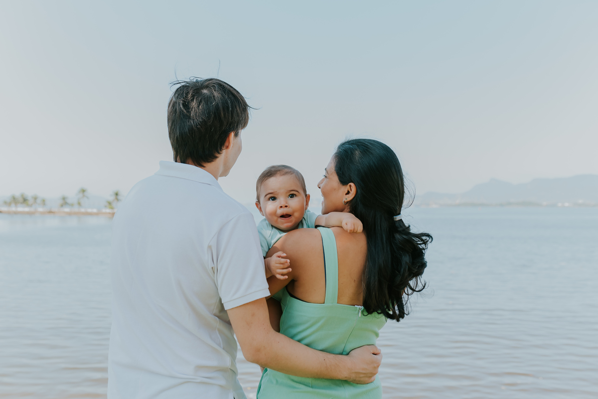 fotografia ensaio família externo quebra coco ilha do governador 8 meses do Theo acompanhamento rio de janeiro