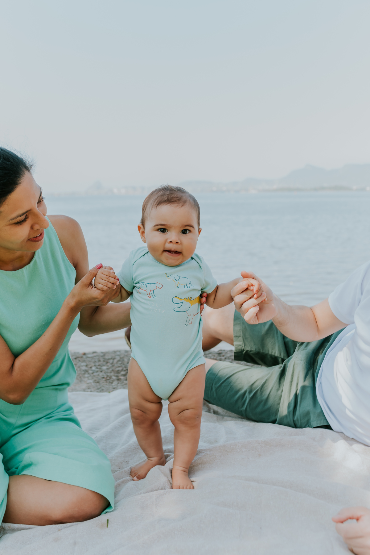 fotografia ensaio família externo quebra coco ilha do governador 8 meses do Theo acompanhamento rio de janeiro
