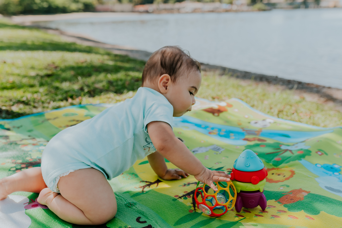 fotografia ensaio família externo quebra coco ilha do governador 8 meses do Theo acompanhamento rio de janeiro