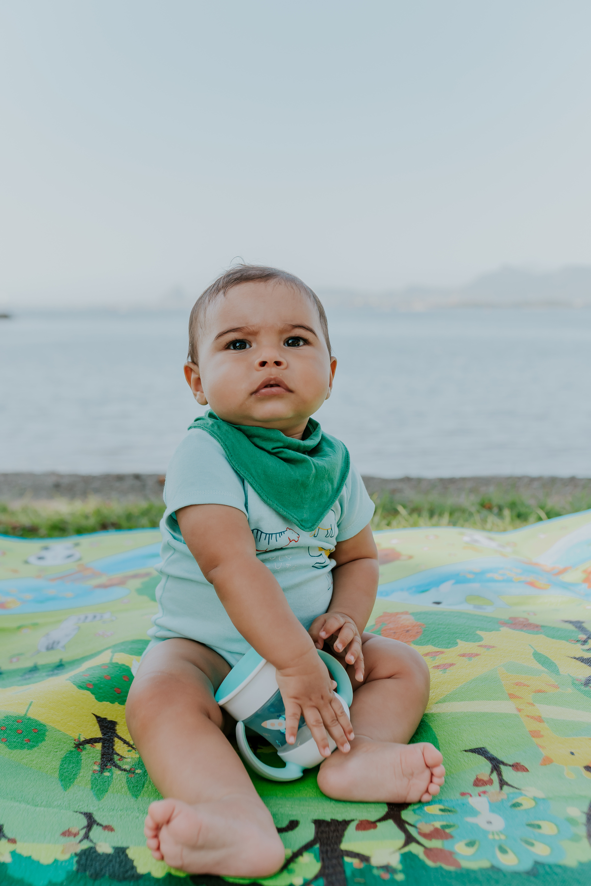 fotografia ensaio família externo quebra coco ilha do governador 8 meses do Theo acompanhamento rio de janeiro