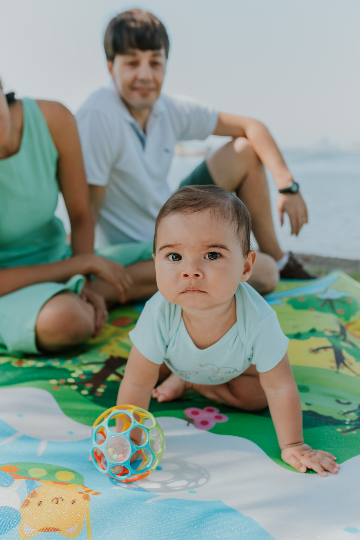 fotografia ensaio família externo quebra coco ilha do governador 8 meses do Theo acompanhamento rio de janeiro