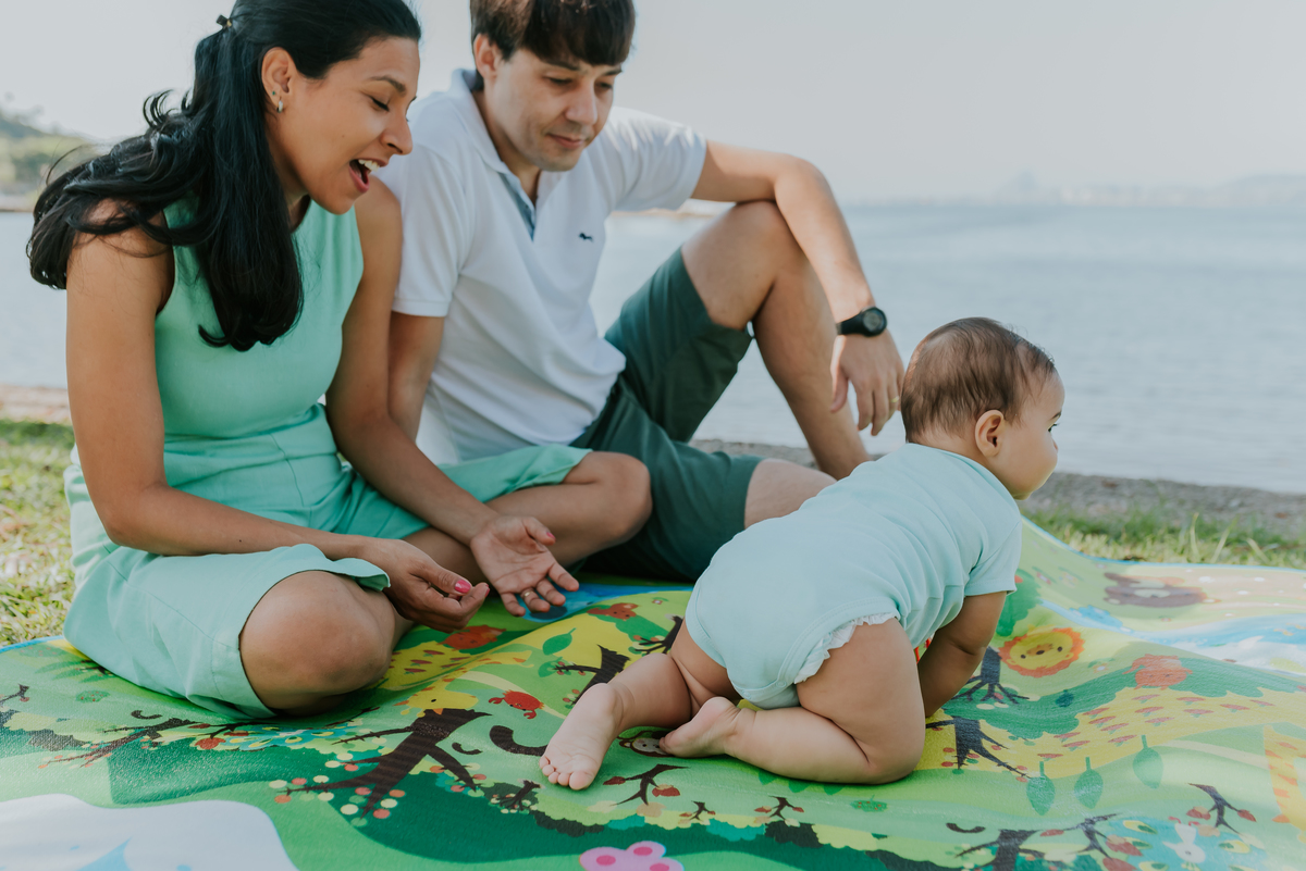 fotografia ensaio família externo quebra coco ilha do governador 8 meses do Theo acompanhamento rio de janeiro