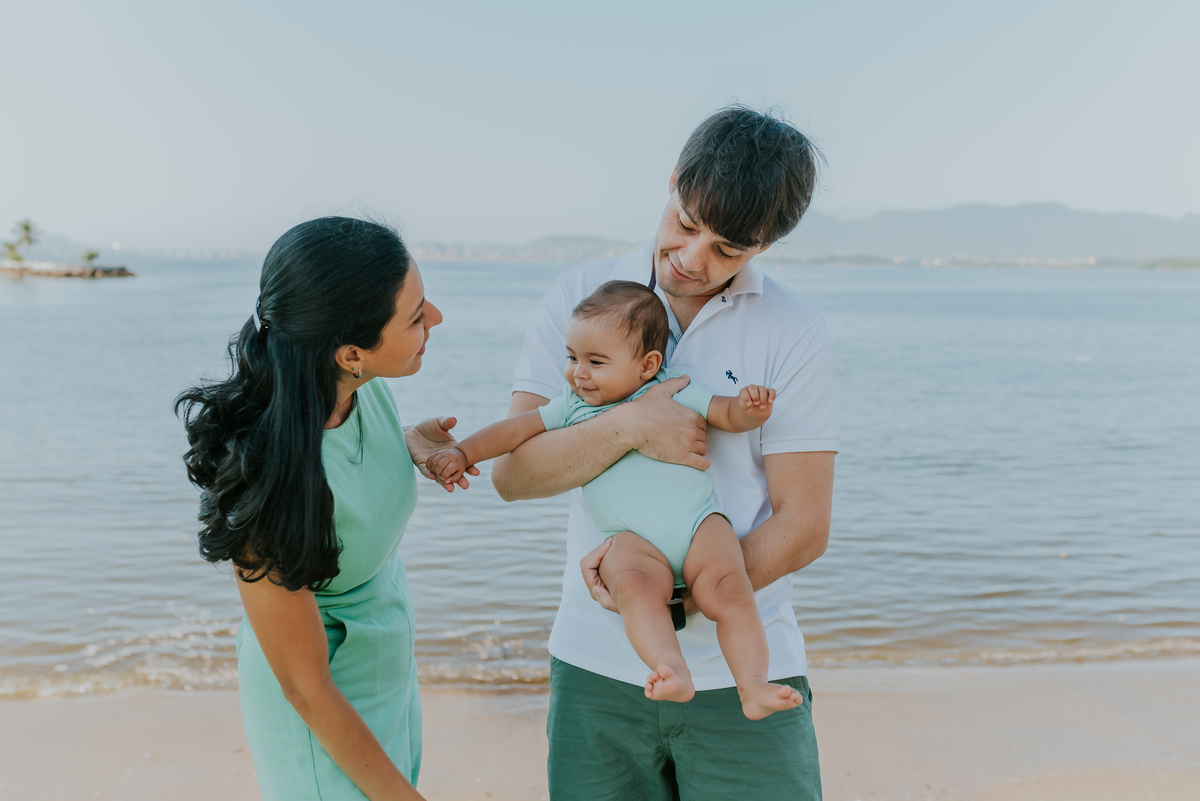 fotografia ensaio família externo quebra coco ilha do governador 8 meses do Theo acompanhamento rio de janeiro