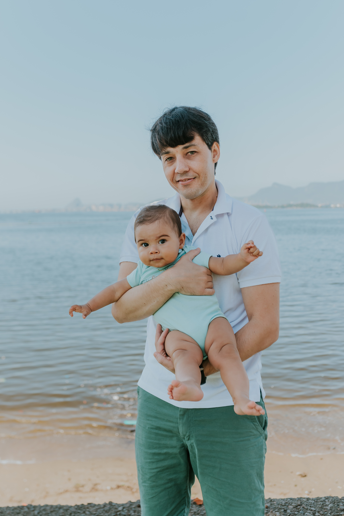 fotografia ensaio família externo quebra coco ilha do governador 8 meses do Theo acompanhamento rio de janeiro