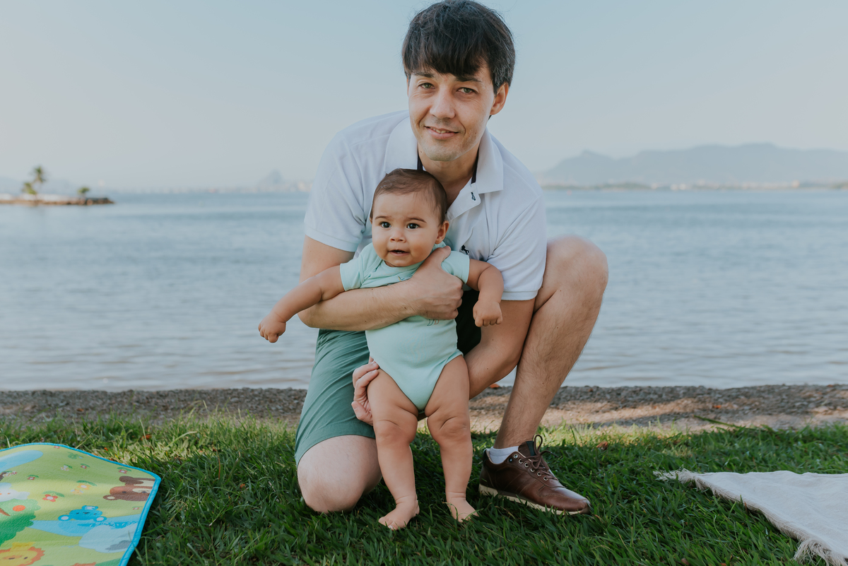 fotografia ensaio família externo quebra coco ilha do governador 8 meses do Theo acompanhamento rio de janeiro