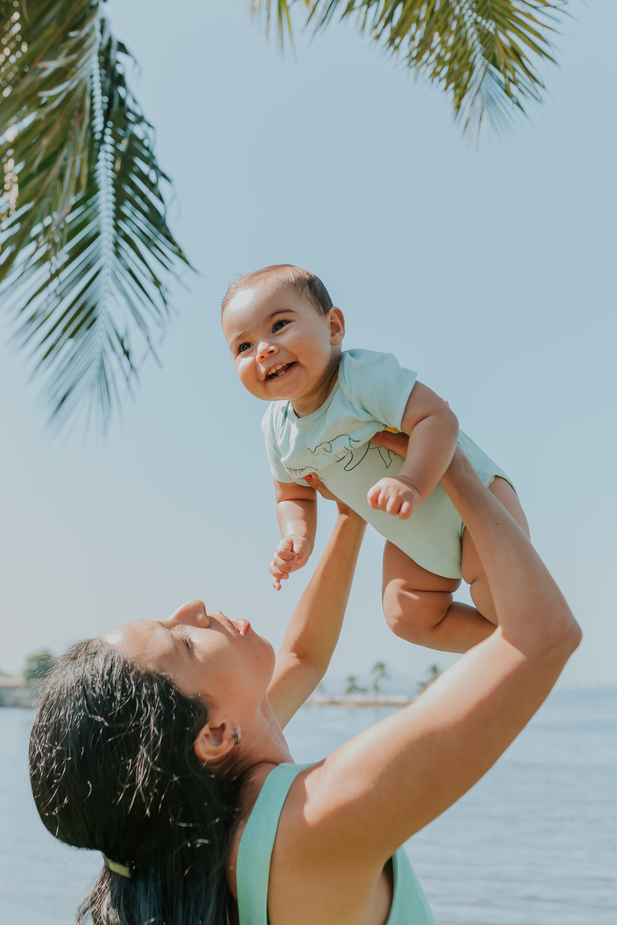fotografia ensaio família externo quebra coco ilha do governador 8 meses do Theo acompanhamento rio de janeiro