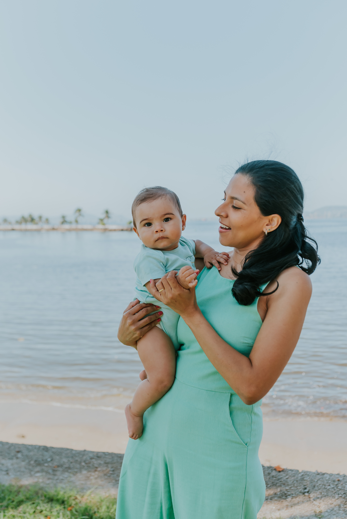 fotografia ensaio família externo quebra coco ilha do governador 8 meses do Theo acompanhamento rio de janeiro