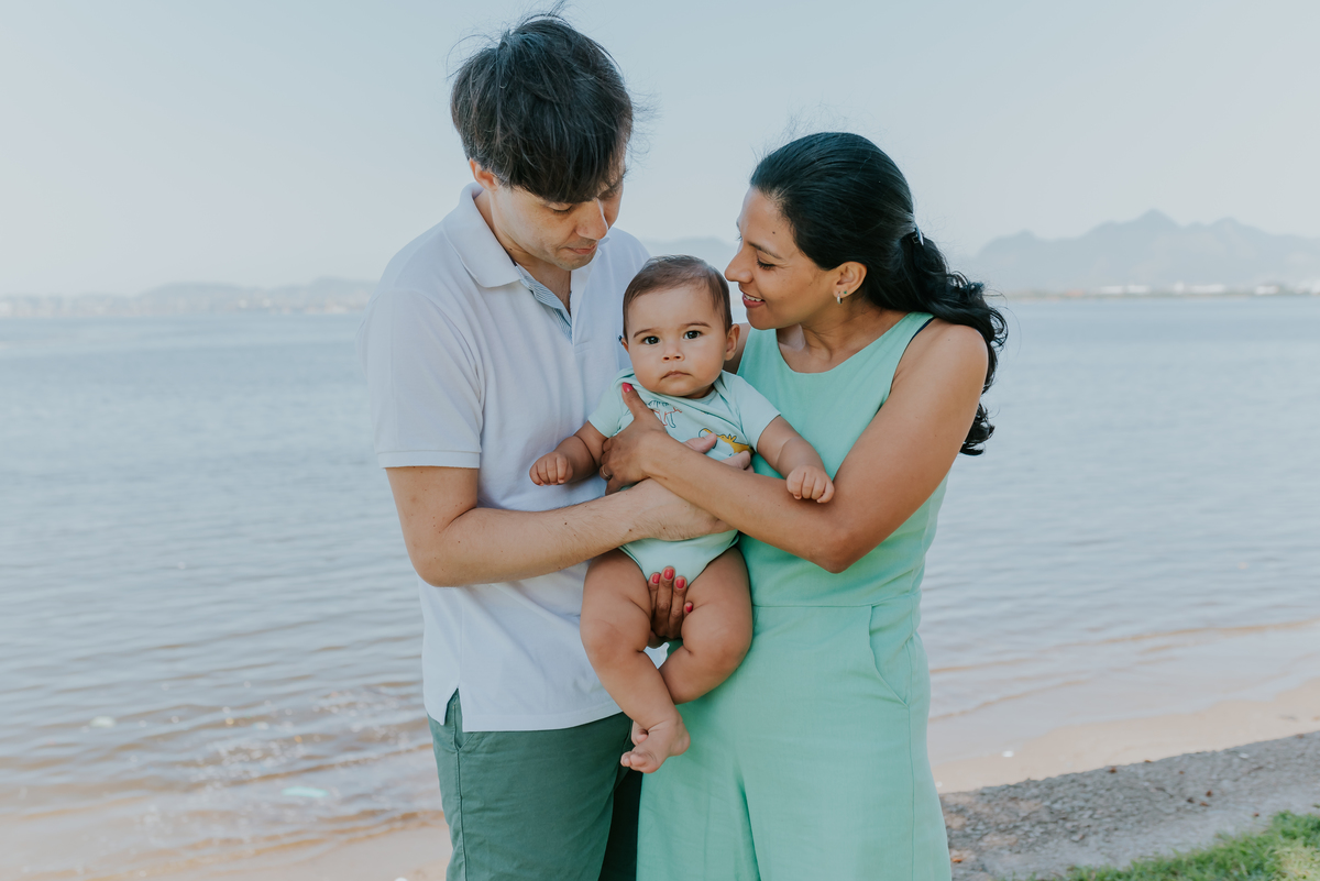 fotografia ensaio família externo quebra coco ilha do governador 8 meses do Theo acompanhamento rio de janeiro