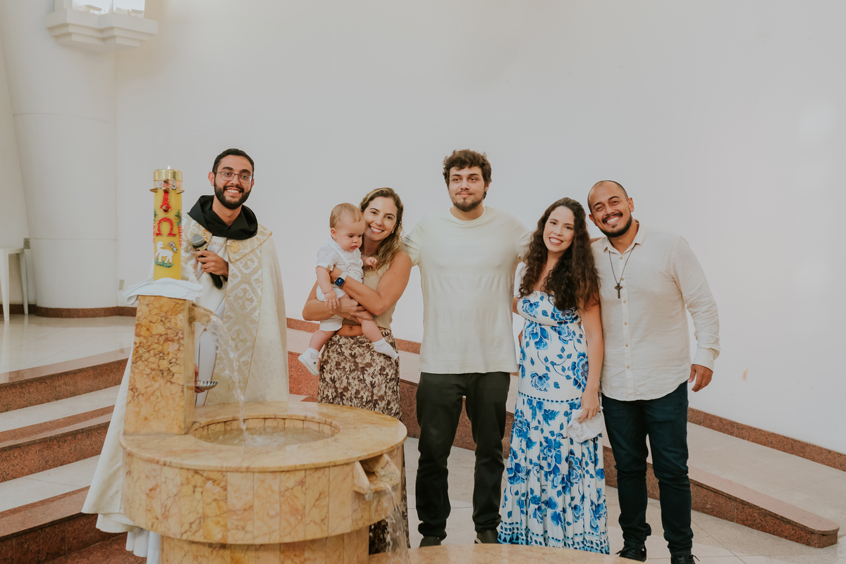 fotografia batizado fotografa familia batismo Gabriel paroquia São Francisco de paula barra da Tijuca rio de janeiro 