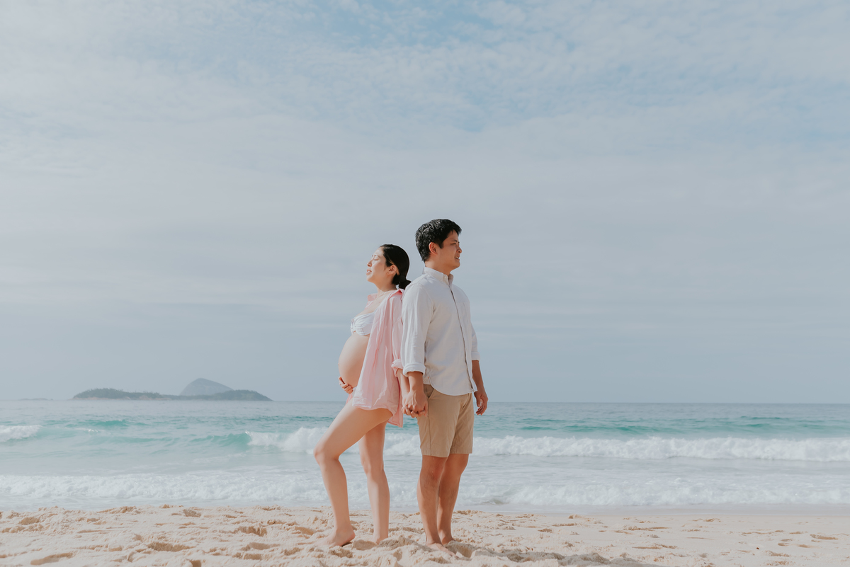 fotografia ensaio externo gestante familia na praia Leblon Rio de Janeiro fotografa bruna guerson