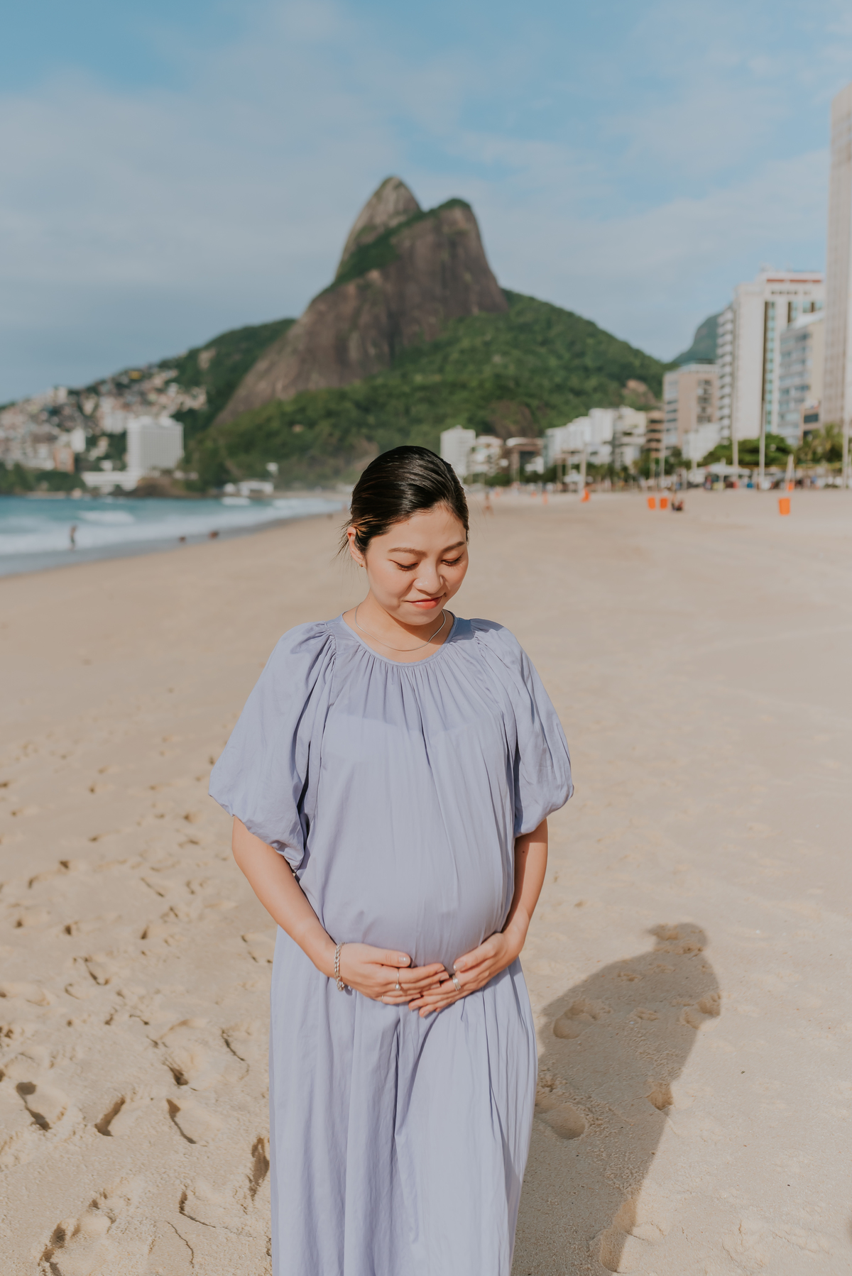 fotografia ensaio externo gestante familia na praia Leblon Rio de Janeiro fotografa bruna guerson