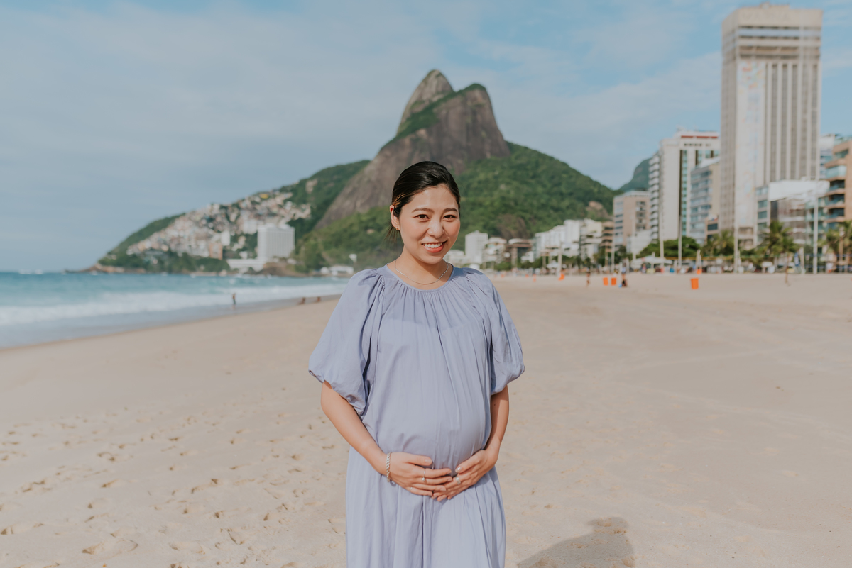 fotografia ensaio externo gestante familia na praia Leblon Rio de Janeiro fotografa bruna guerson
