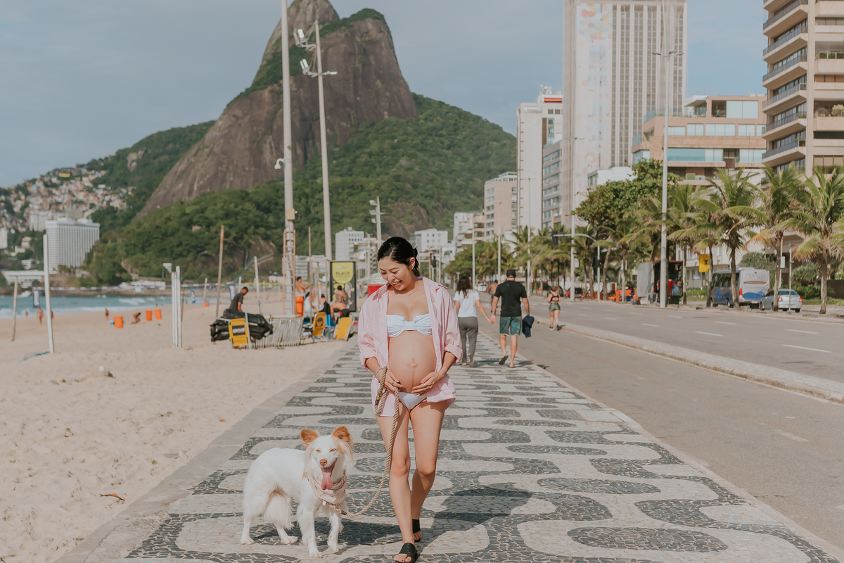 fotografia ensaio externo gestante familia na praia Leblon Rio de Janeiro fotografa bruna guerson