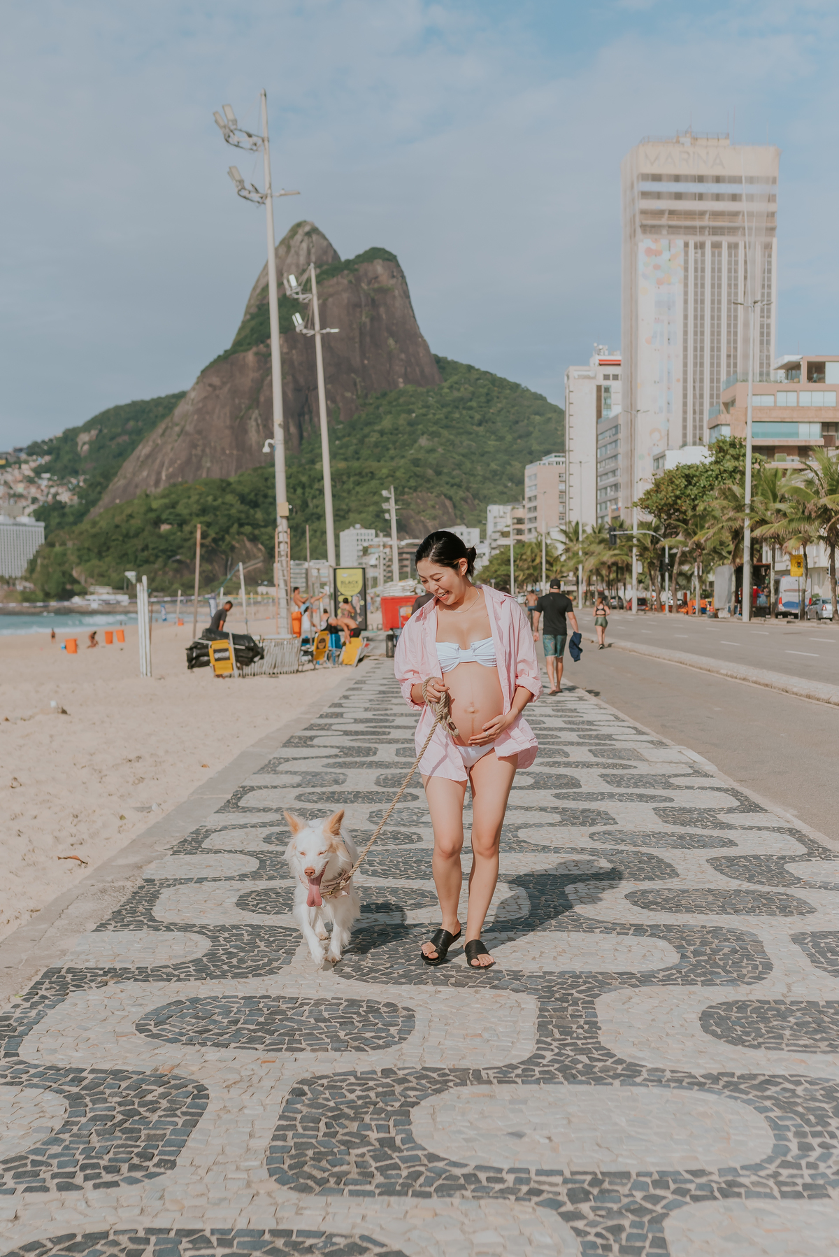 fotografia ensaio externo gestante familia na praia Leblon Rio de Janeiro fotografa bruna guerson