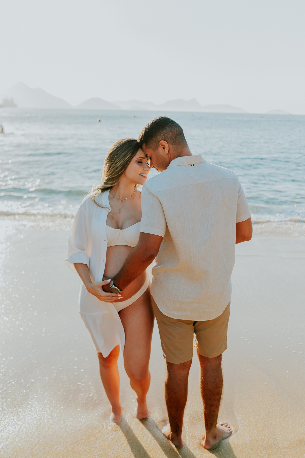 fotografia ensaio de gestante externo praia amanhecer Rio de Janeiro praia vermelha urca rj fotografa familia 
