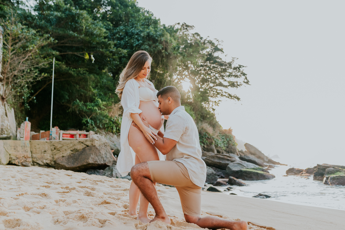 fotografia ensaio de gestante externo praia amanhecer Rio de Janeiro praia vermelha urca rj fotografa familia 