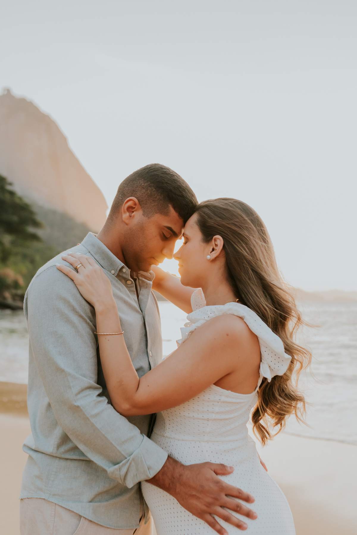 fotografia ensaio de gestante externo praia amanhecer Rio de Janeiro praia vermelha urca rj fotografa familia 