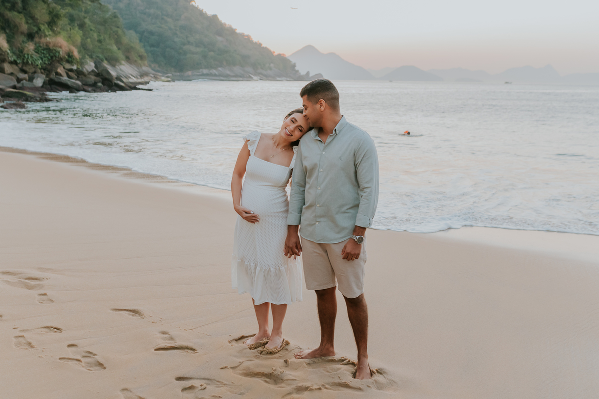 fotografia ensaio de gestante externo praia amanhecer Rio de Janeiro praia vermelha urca rj fotografa familia 