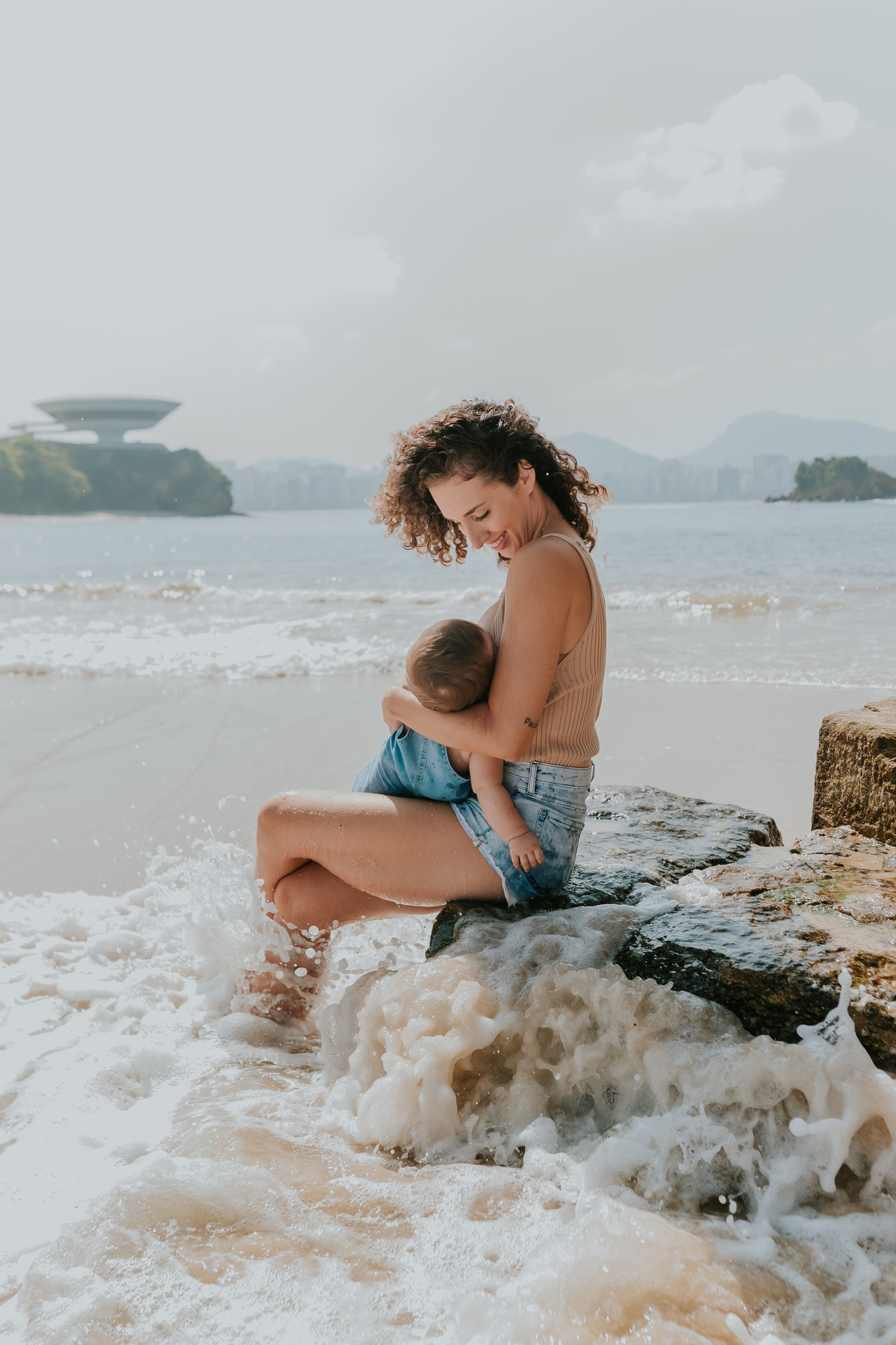 fotografia ensaio familia externo acompanhamento bebe 7 meses praia da boa viagem Niteroi rio de janeiro fotografa 