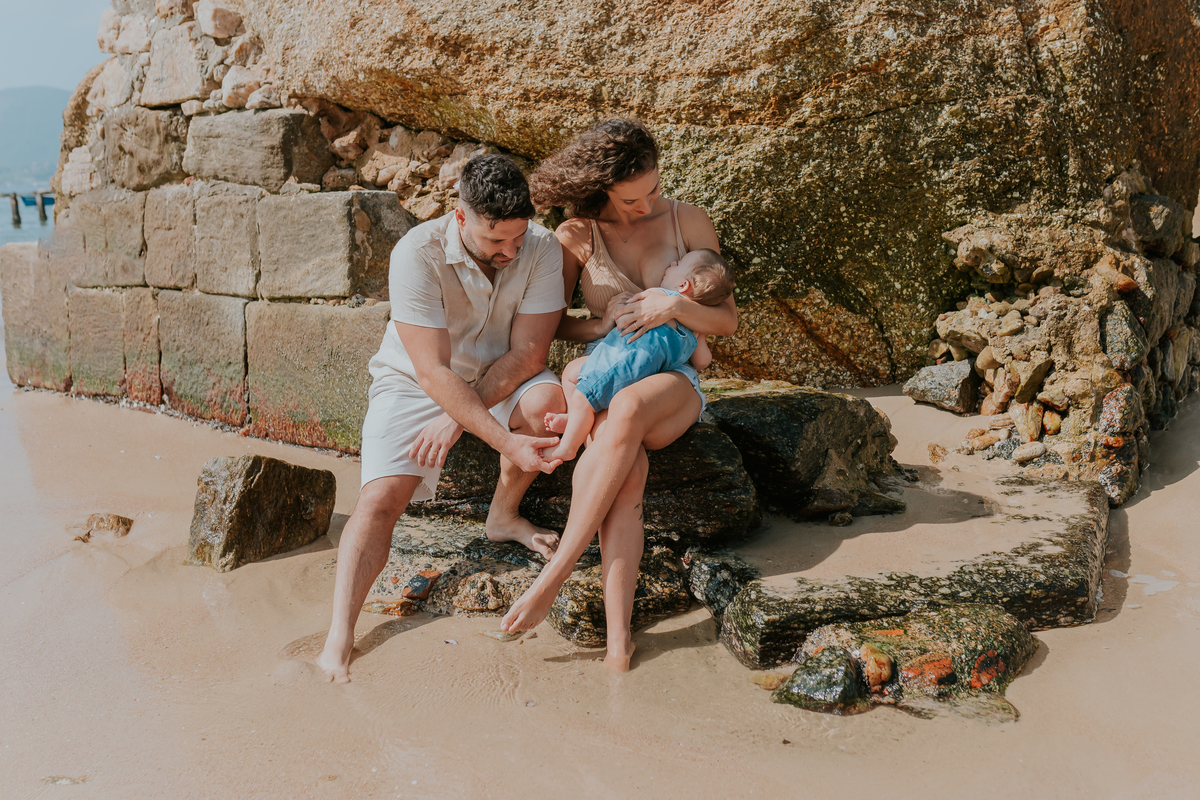 fotografia ensaio familia externo acompanhamento bebe 7 meses praia da boa viagem Niteroi rio de janeiro fotografa 