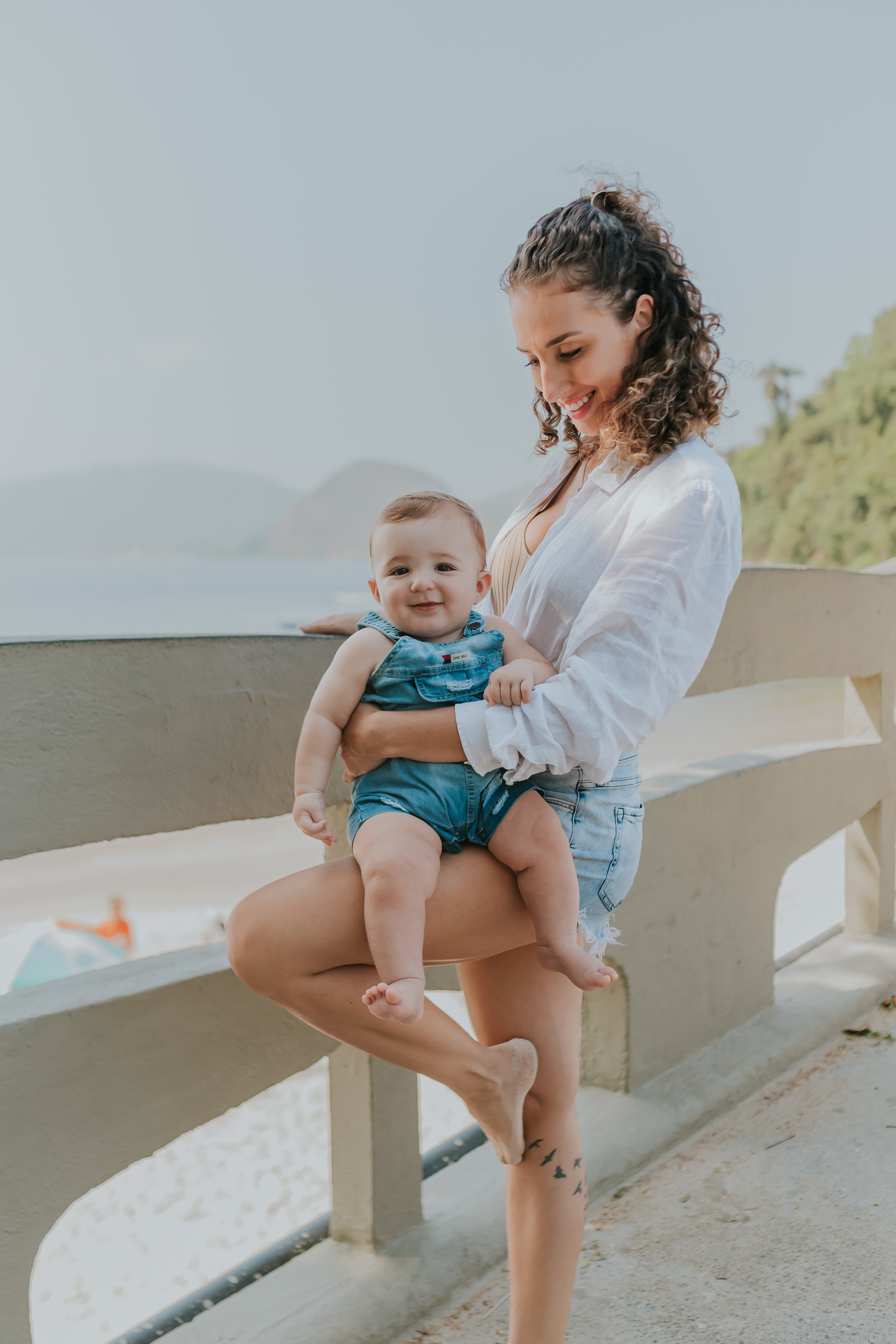 fotografia ensaio familia externo acompanhamento bebe 7 meses praia da boa viagem Niteroi rio de janeiro fotografa 