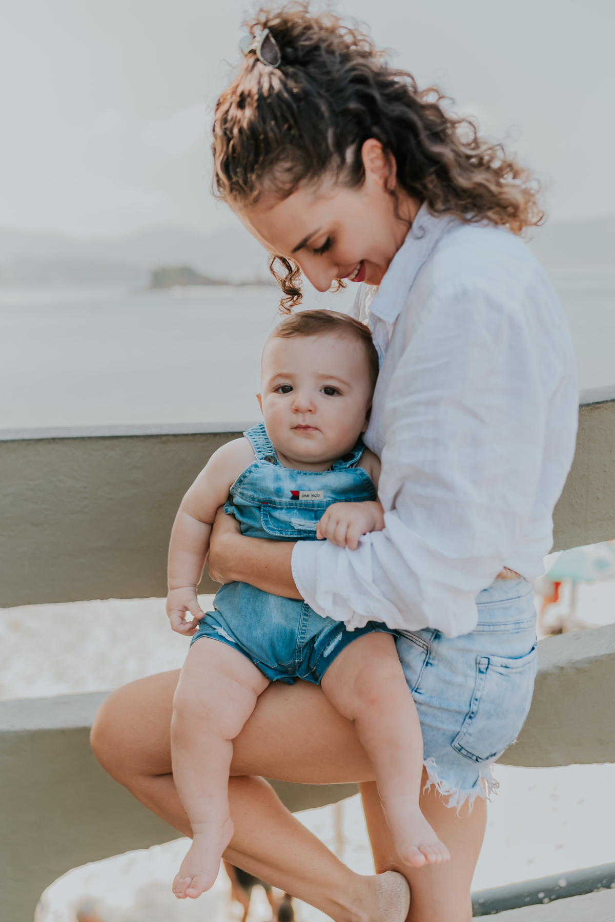 fotografia ensaio familia externo acompanhamento bebe 7 meses praia da boa viagem Niteroi rio de janeiro fotografa 