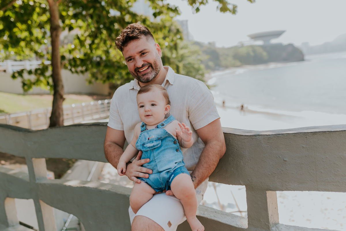 fotografia ensaio familia externo acompanhamento bebe 7 meses praia da boa viagem Niteroi rio de janeiro fotografa 