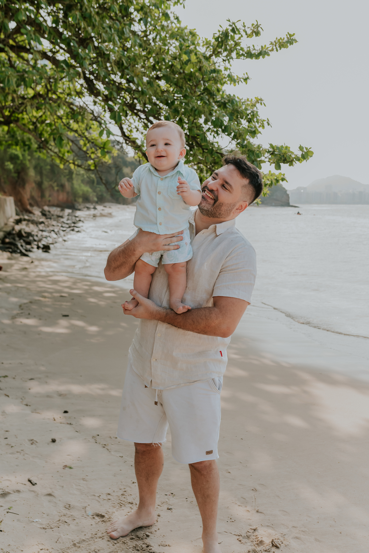 fotografia ensaio familia externo acompanhamento bebe 7 meses praia da boa viagem Niteroi rio de janeiro fotografa 