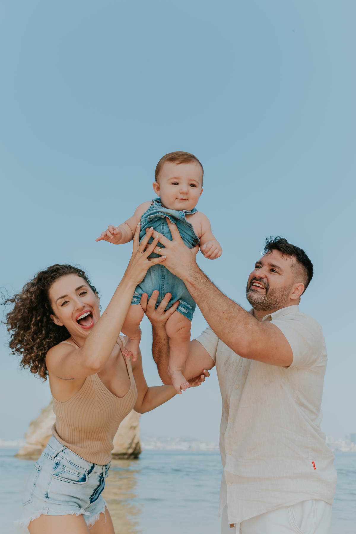 fotografia ensaio familia externo acompanhamento bebe 7 meses praia da boa viagem Niteroi rio de janeiro fotografa 