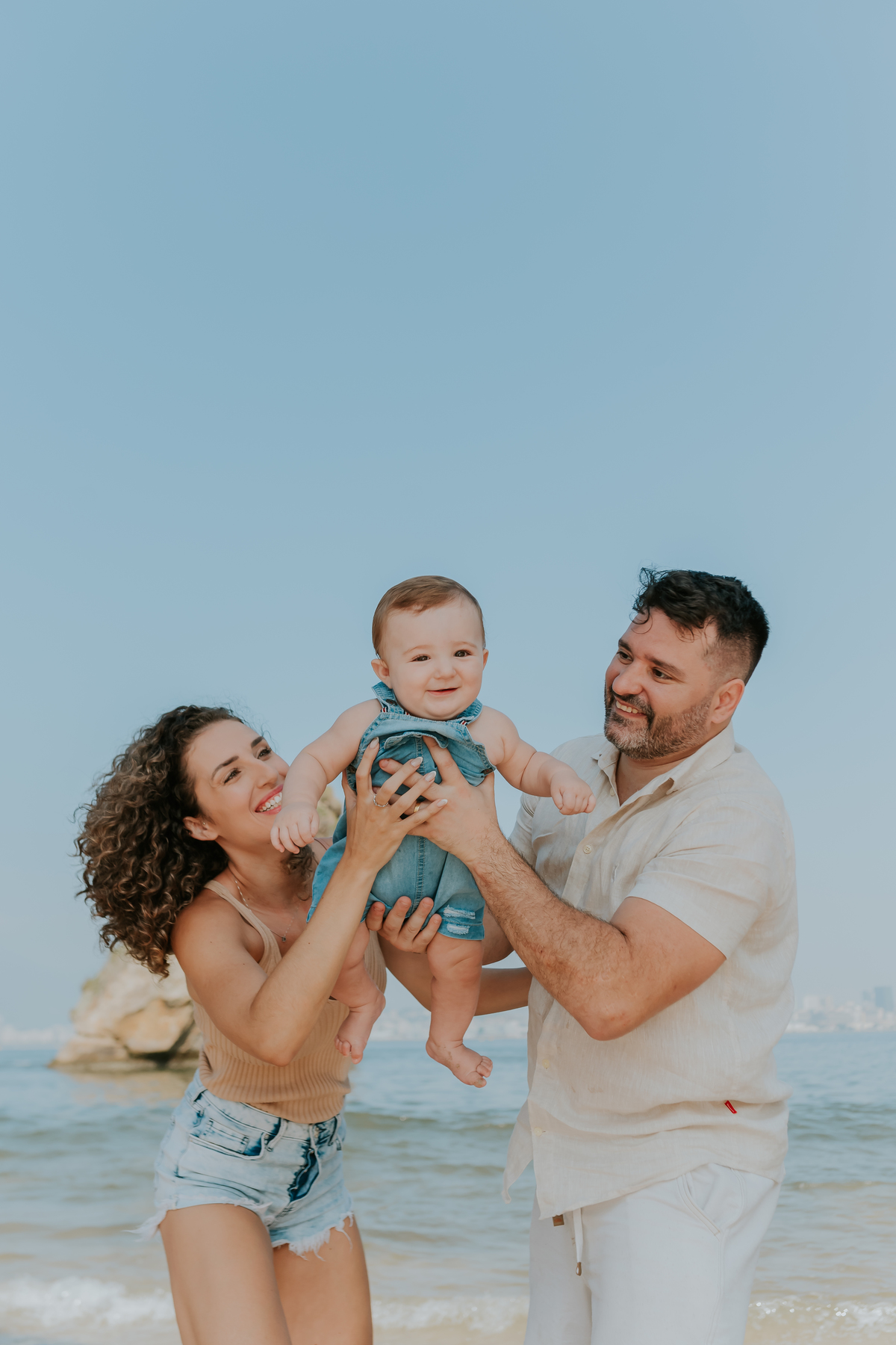 fotografia ensaio familia externo acompanhamento bebe 7 meses praia da boa viagem Niteroi rio de janeiro fotografa 