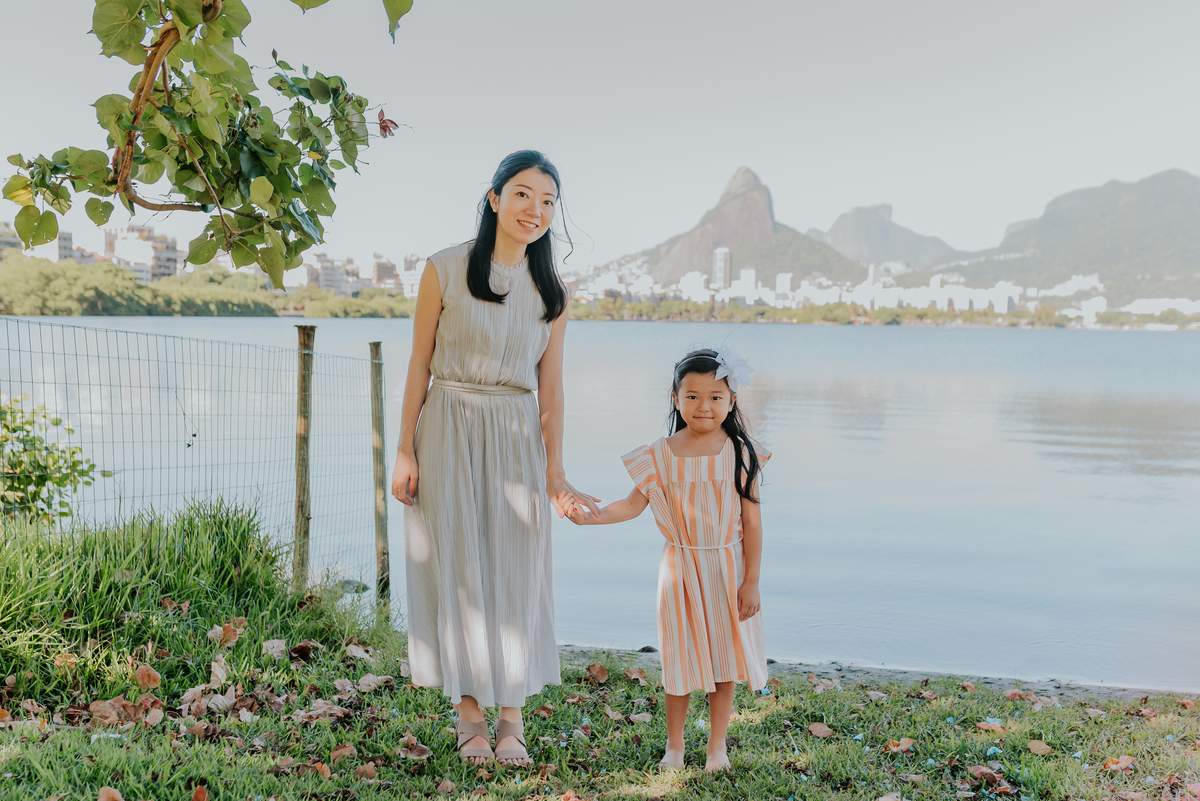 fotografia ensaio familia externo lagoa rodrigo de Freitas japonesa mia e anna fotografa Rio de Janeiro 