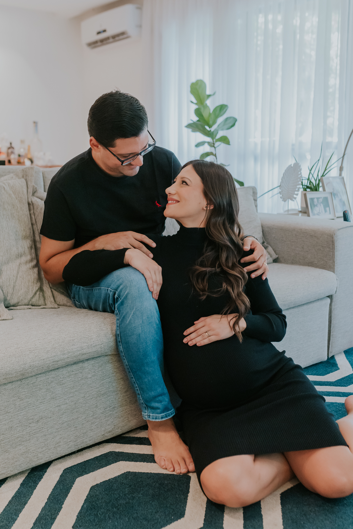 fotografa bruna Guerson fotografia família ensaio gestante em casa rio de janeiro Tijuca a espera da Cecilia 